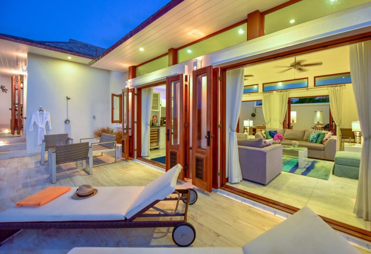 The Hideaway At Hughes Point Hotel Freetown Bagian luar foto